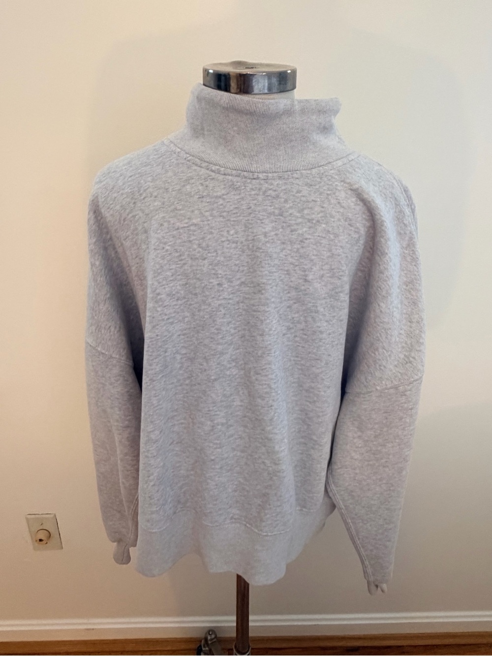 Abercrombie & Fitch Light Gray Notched Mockneck XL Sunday Series